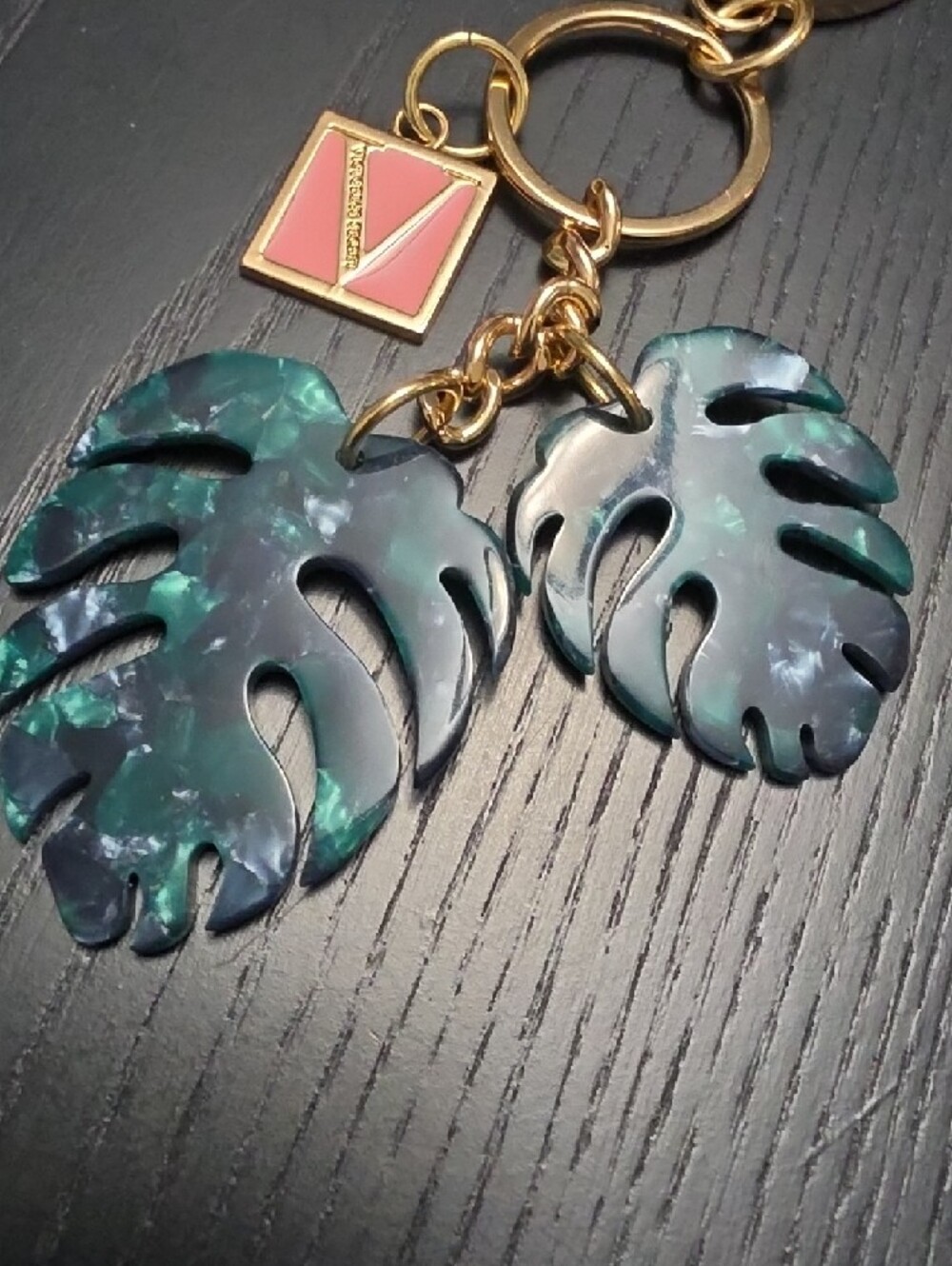 Victoria's Secret Green Abalone Leaf Keychain Charm - Picture 5 of 7